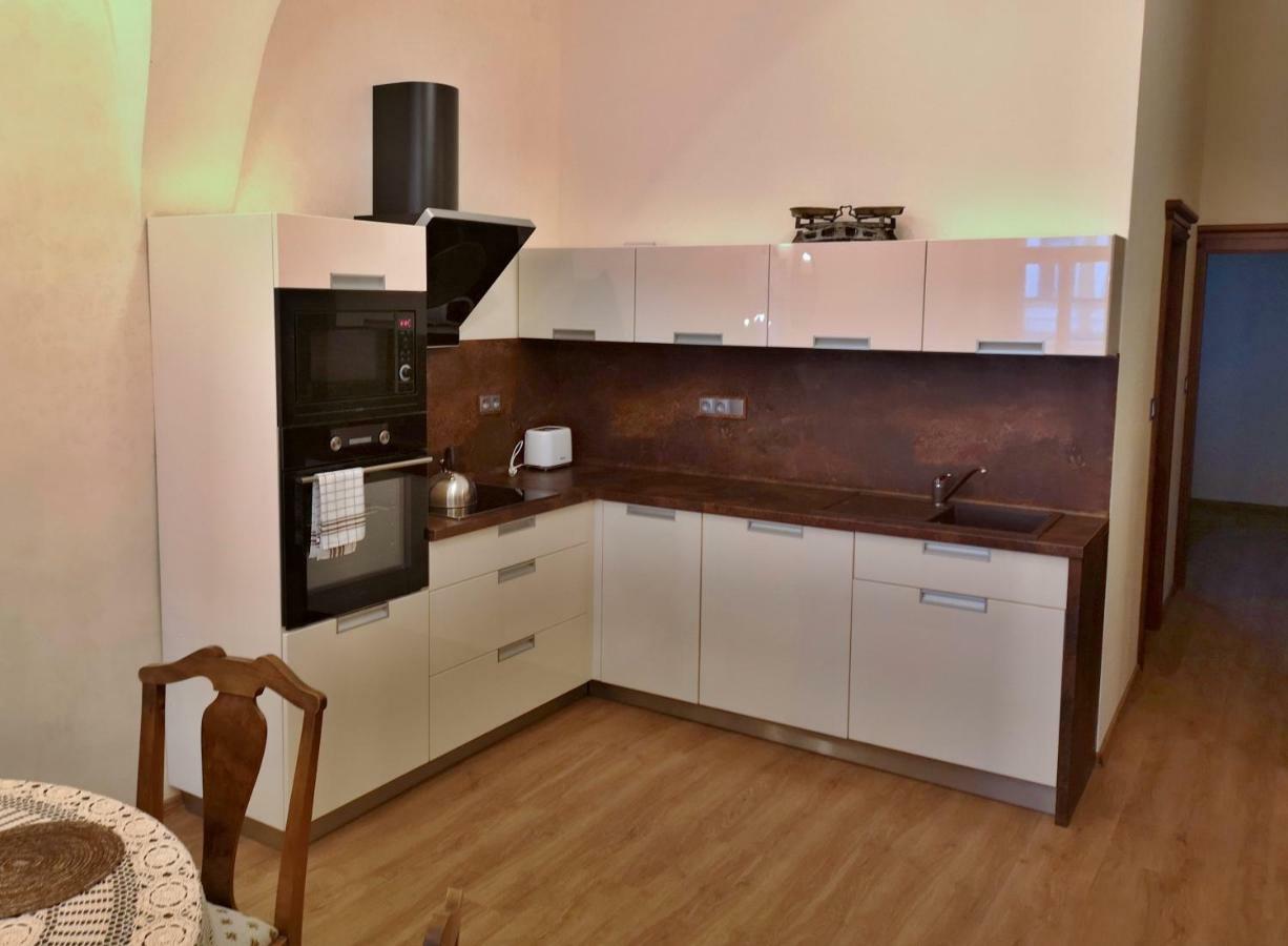 Na Trojmezi, Florian Apartment